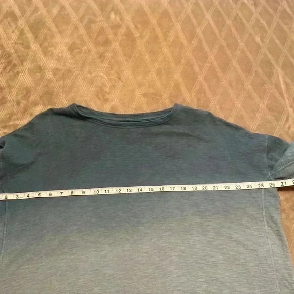 J. Jill Fit Blue Ombré Sweatshirt in Size Medium. - Picture 7 of 11